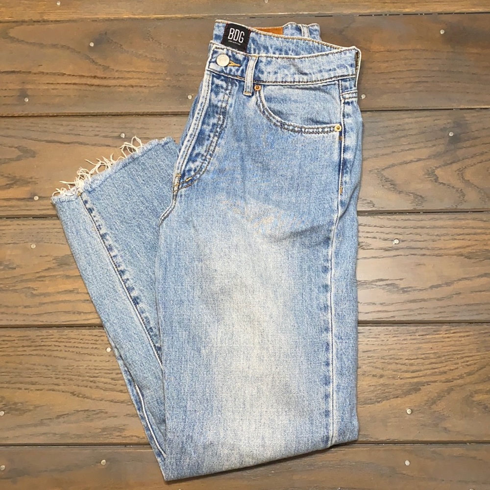 BDG slim straight jean, size 27